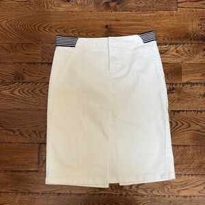 d. jeans Pencil Skirt Knee-Length, stretch denim. Super comfortable!